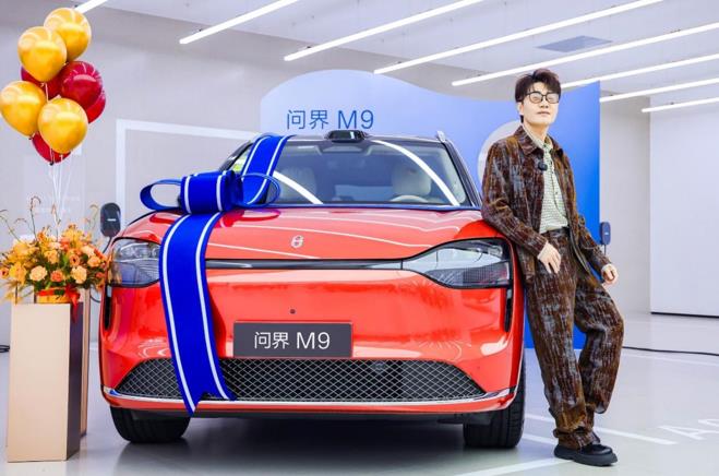 安全是最大的豪华，问界稳居中国豪华车销冠